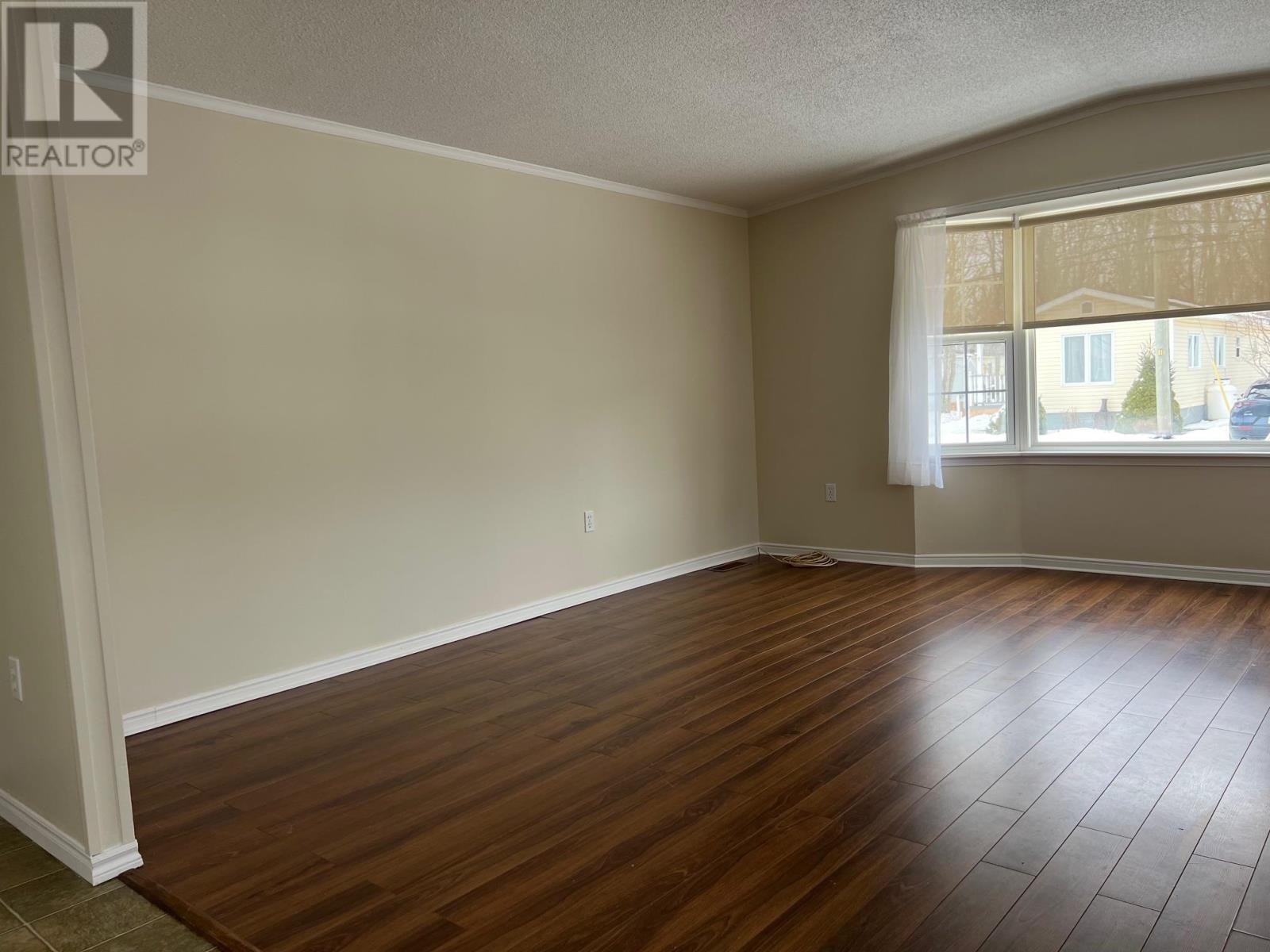 












18 Dale Drive

,
Summerside,




Prince Edward Island
C1N4T4

