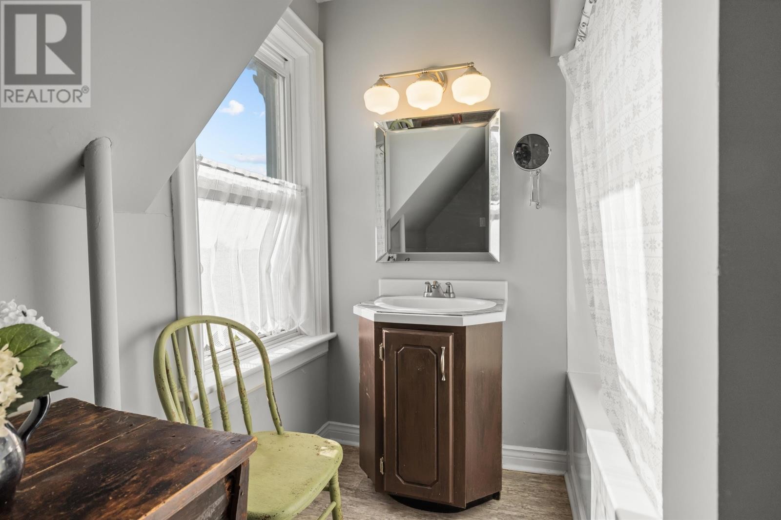 












196 Malpeque Road

,
Malpeque,




Prince Edward Island
C0B1M0

