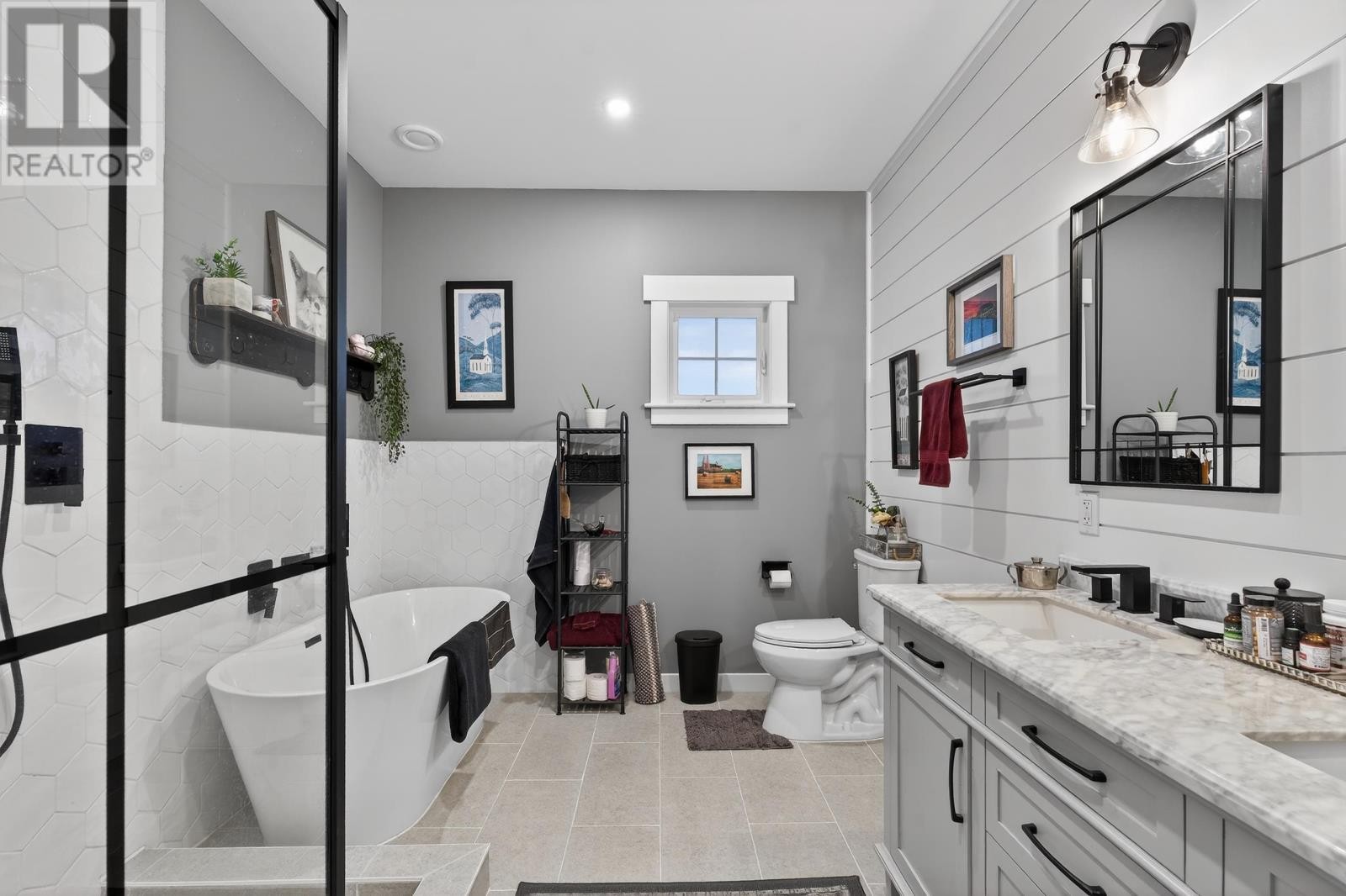 












66 Notre Dame Road

,
Mont Carmel,




Prince Edward Island
C0B2E0

