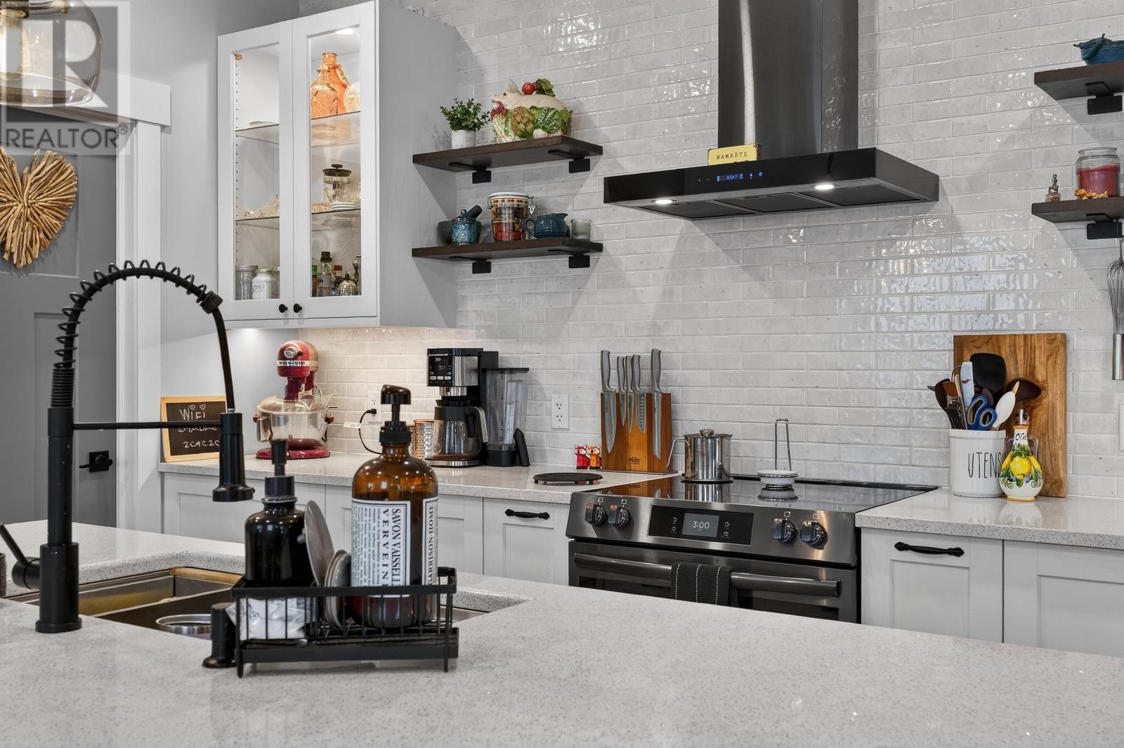 












66 Notre Dame Road

,
Mont Carmel,




Prince Edward Island
C0B2E0

