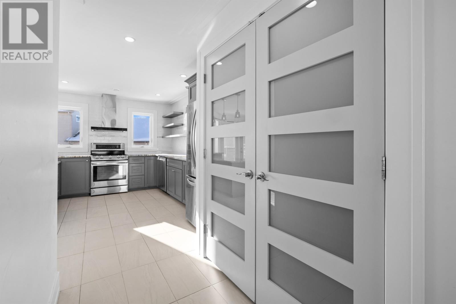 












39 Chancellor Street

,
Charlottetown,




Prince Edward Island
C1E0G1

