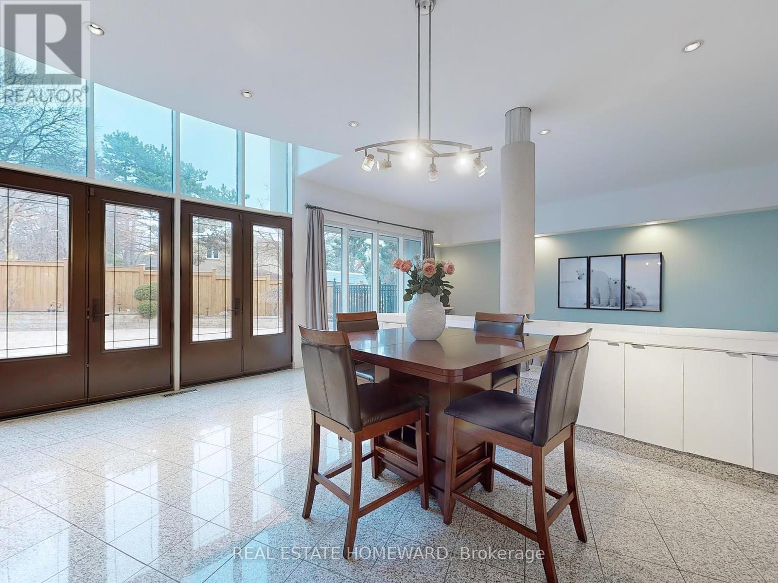 












128 LAURENTIDE DRIVE

,
Toronto (Parkwoods-Donalda),




Ontario
M3A3E5

