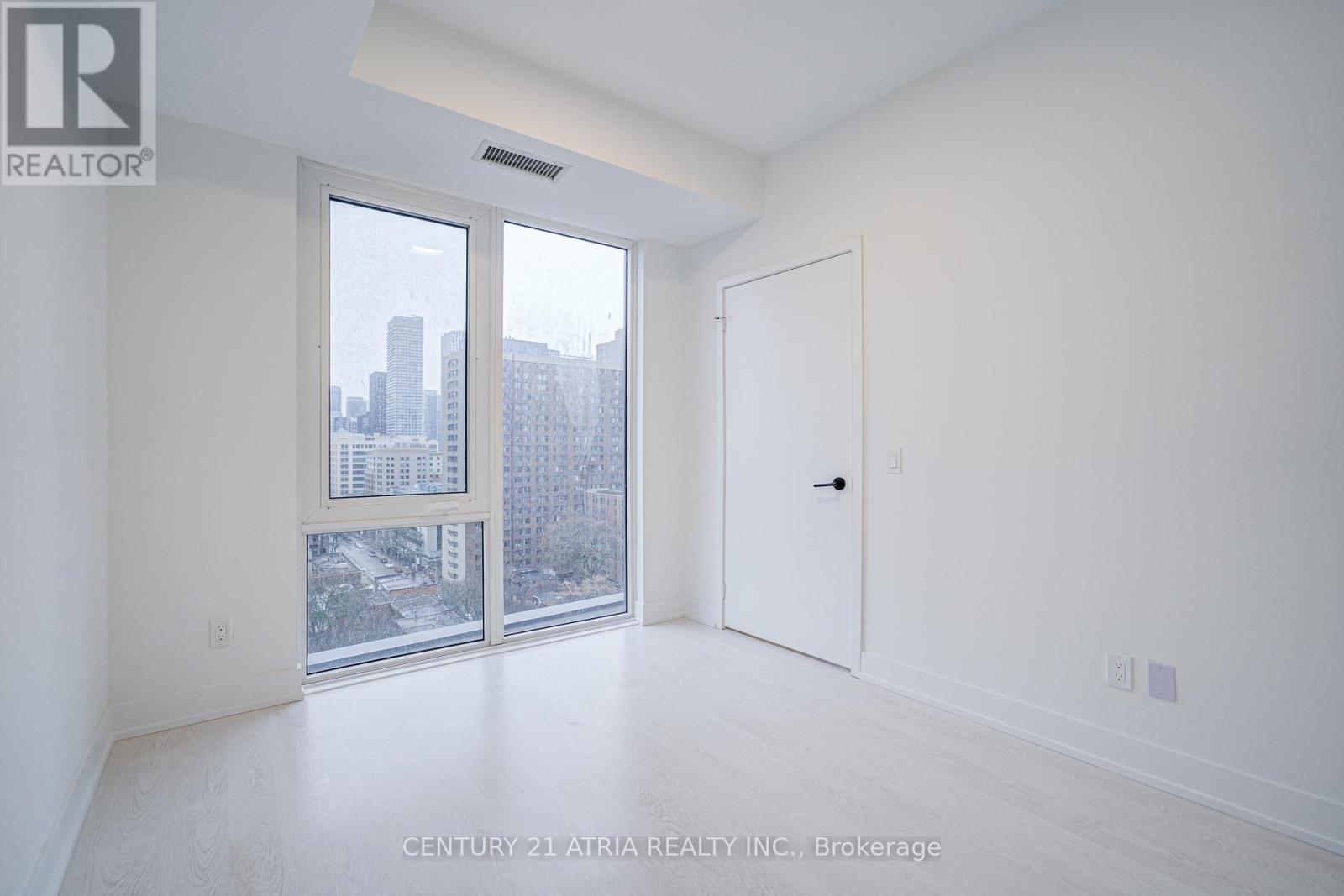 












1201 - 308 JARVIS STREET E

,
Toronto (Church-Yonge Corridor),




Ontario
M4A2P2


