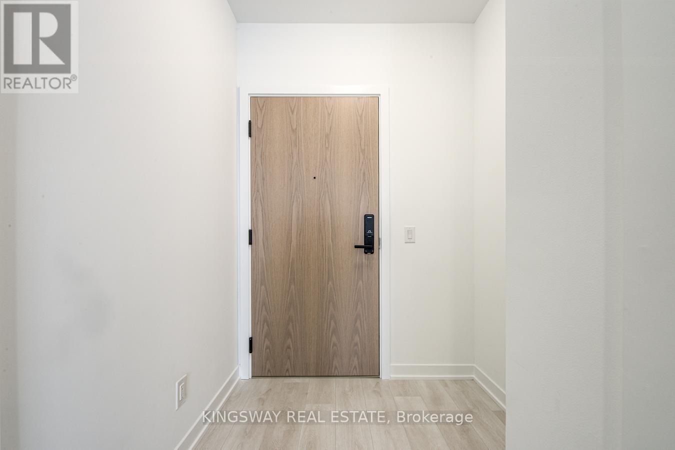 












LP02 - 5 DEFRIES STREET

,
Toronto (Regent Park),




Ontario
M5A0W7

