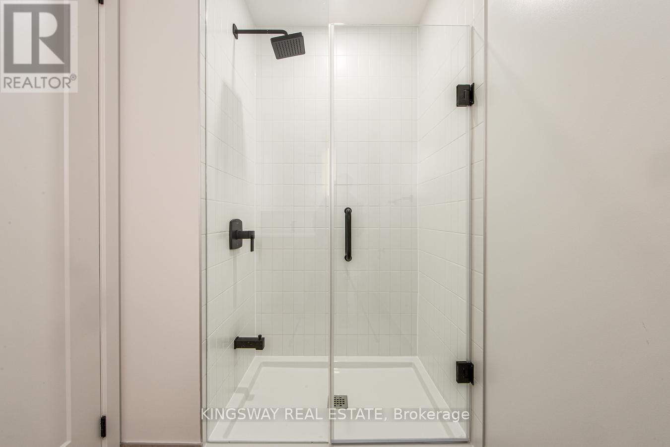 












LP02 - 5 DEFRIES STREET

,
Toronto (Regent Park),




Ontario
M5A0W7

