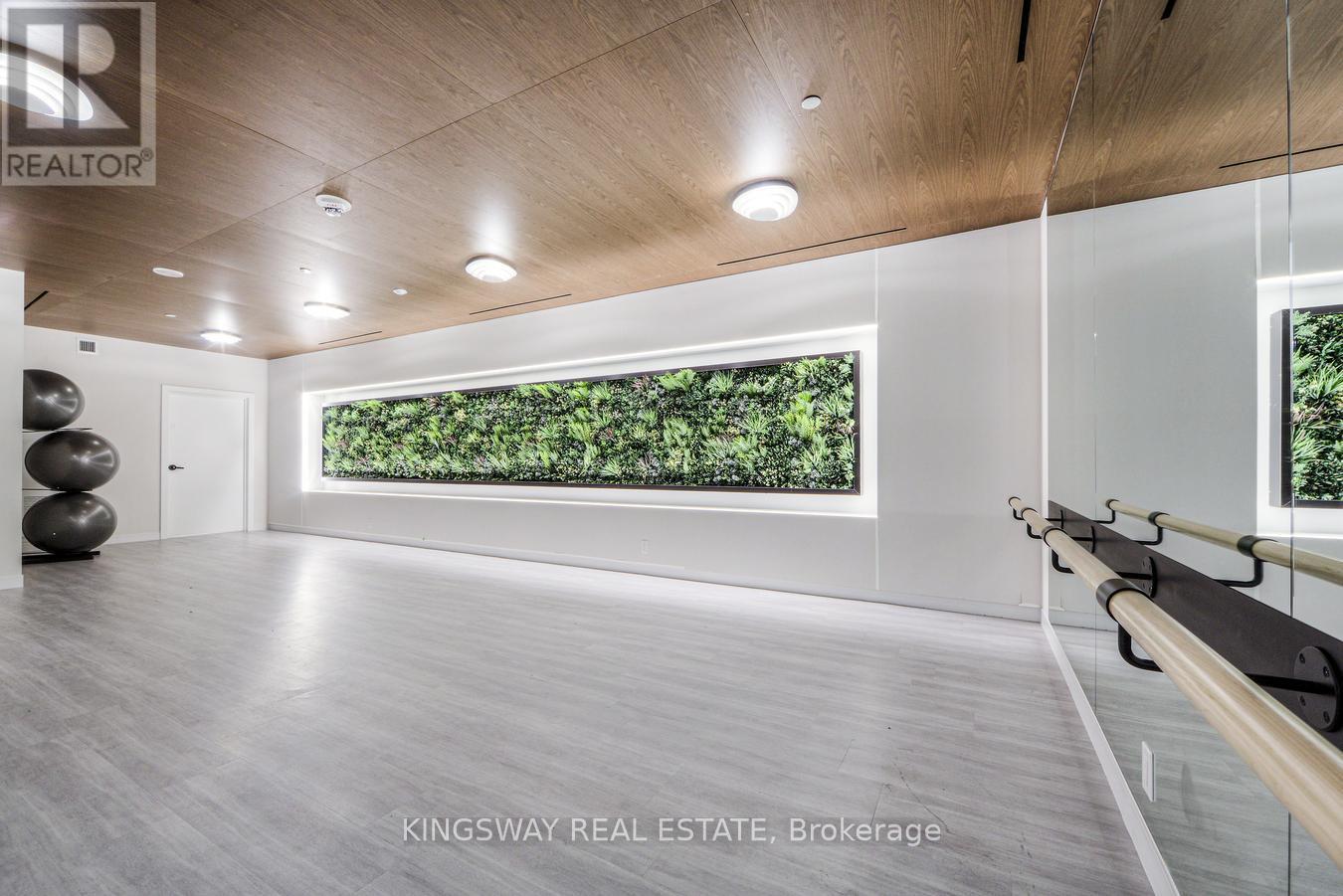 












LP02 - 5 DEFRIES STREET

,
Toronto (Regent Park),




Ontario
M5A0W7

