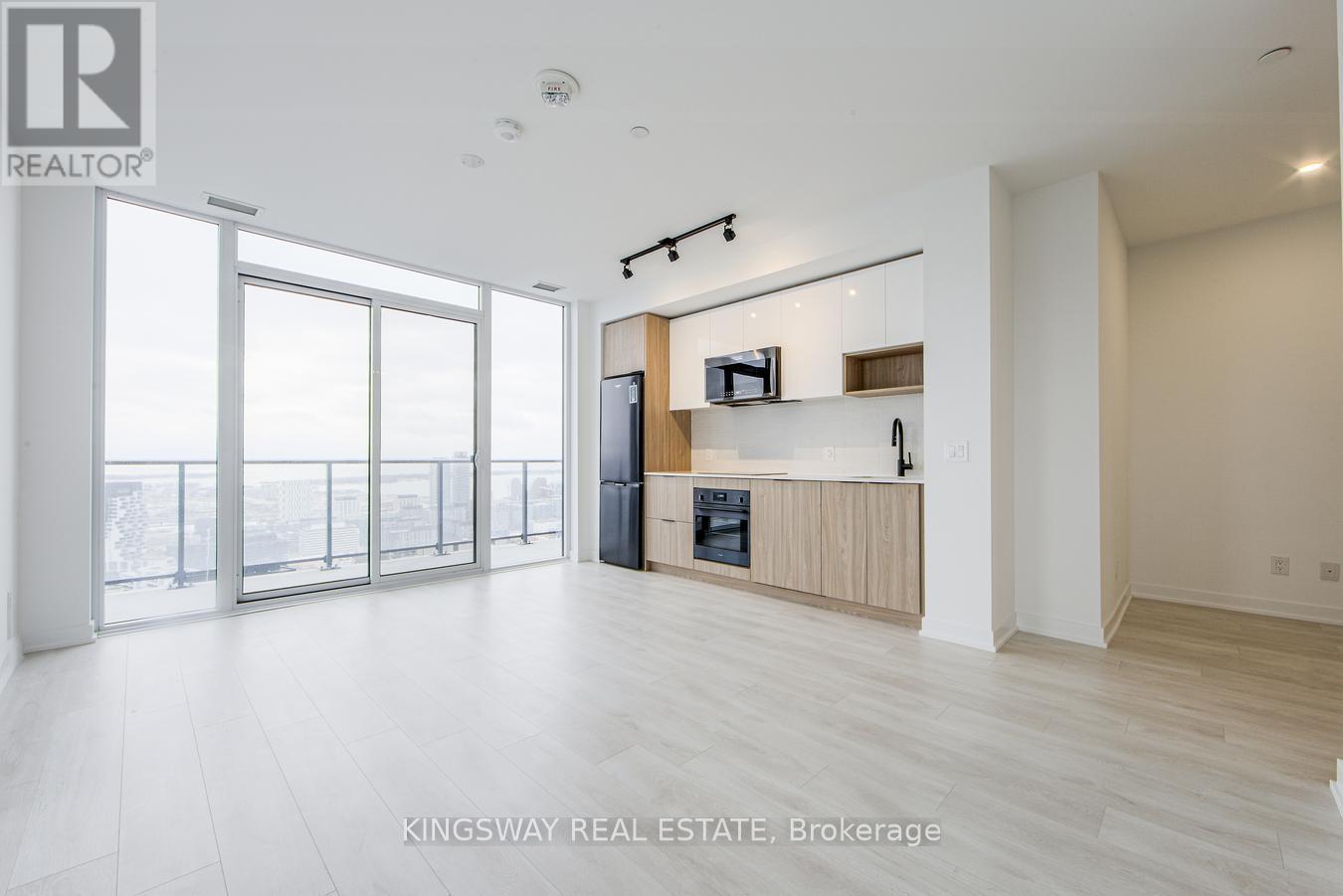 












LP02 - 5 DEFRIES STREET

,
Toronto (Regent Park),




Ontario
M5A0W7

