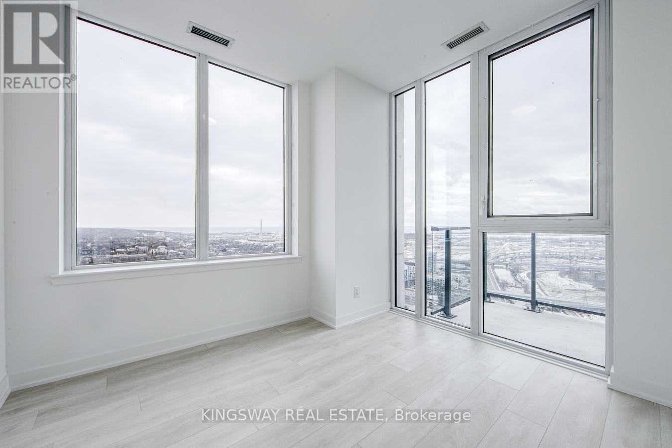 












LP02 - 5 DEFRIES STREET

,
Toronto (Regent Park),




Ontario
M5A0W7

