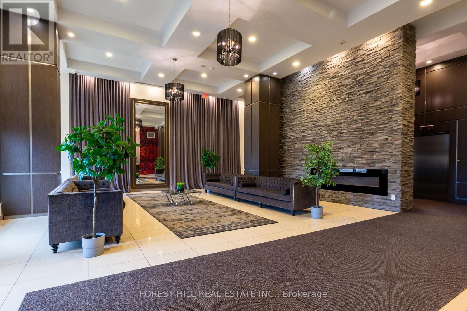 












510 - 2756 OLD LESLIE STREET

,
Toronto (Bayview Village),




Ontario
M2K0E2

