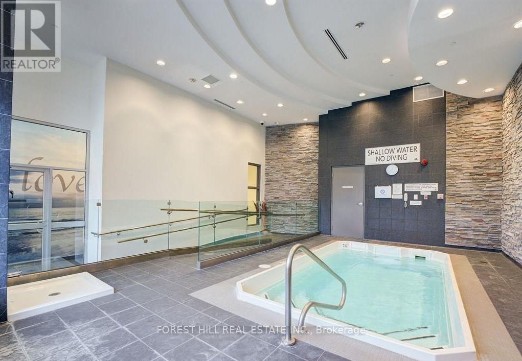 












510 - 2756 OLD LESLIE STREET

,
Toronto (Bayview Village),




Ontario
M2K0E2

