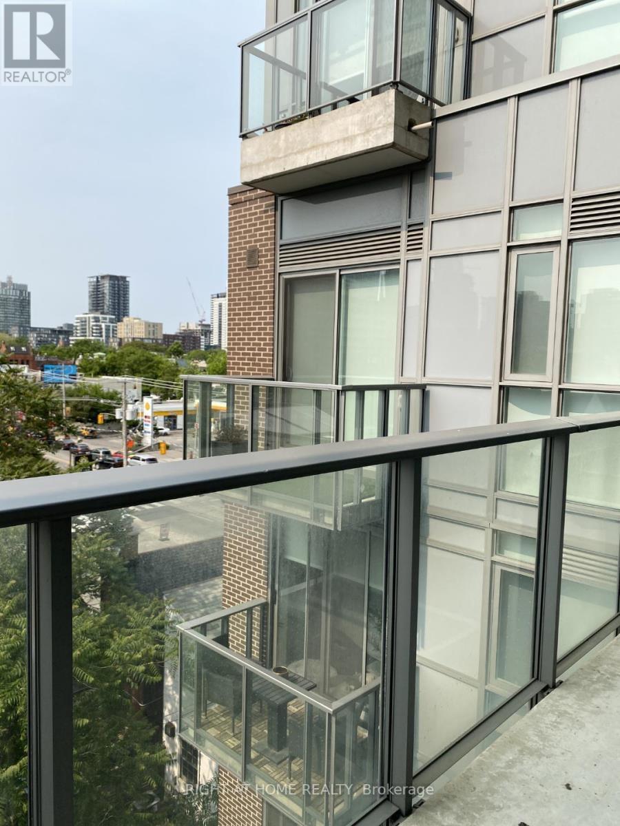 












504 - 120 PARLIAMENT STREET

,
Toronto (Moss Park),




Ontario
M5A2Y8

