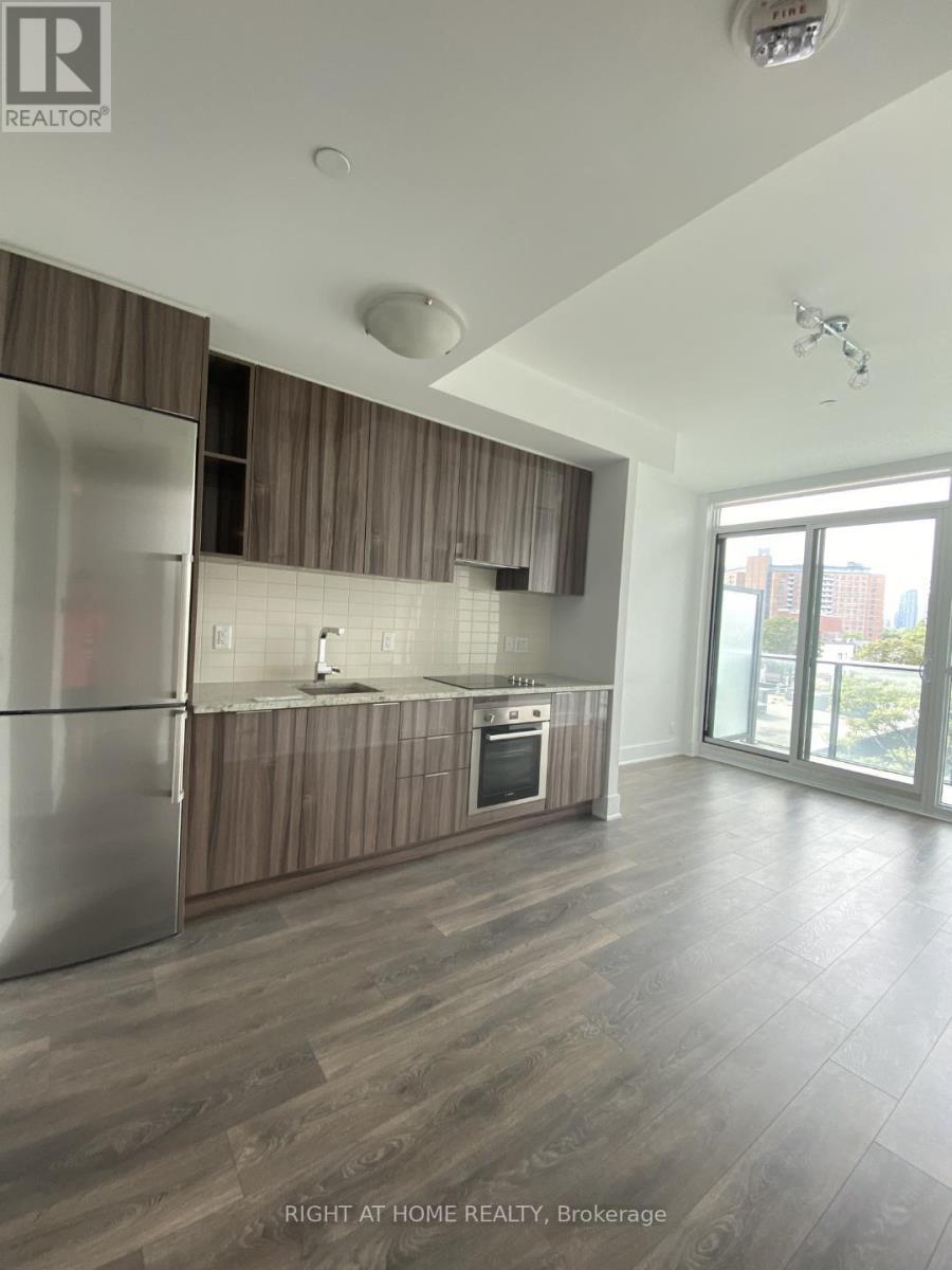 












504 - 120 PARLIAMENT STREET

,
Toronto (Moss Park),




Ontario
M5A2Y8

