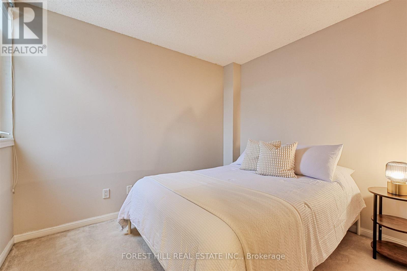












904 - 9 SHANK STREET

,
Toronto (Niagara),




Ontario
M6J3W9

