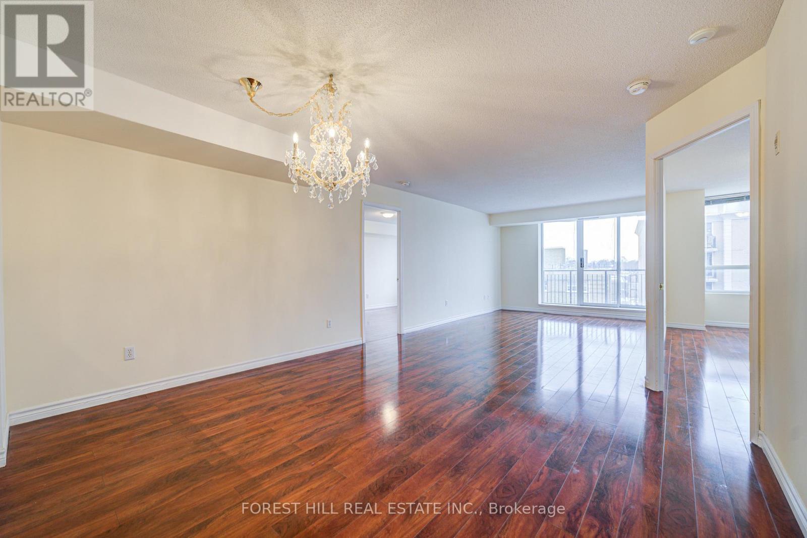 












505 - 18 WANLESS AVENUE

,
Toronto (Lawrence Park North),




Ontario
M4N3R9

