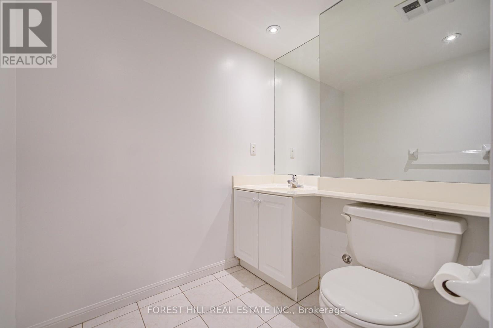 












505 - 18 WANLESS AVENUE

,
Toronto (Lawrence Park North),




Ontario
M4N3R9

