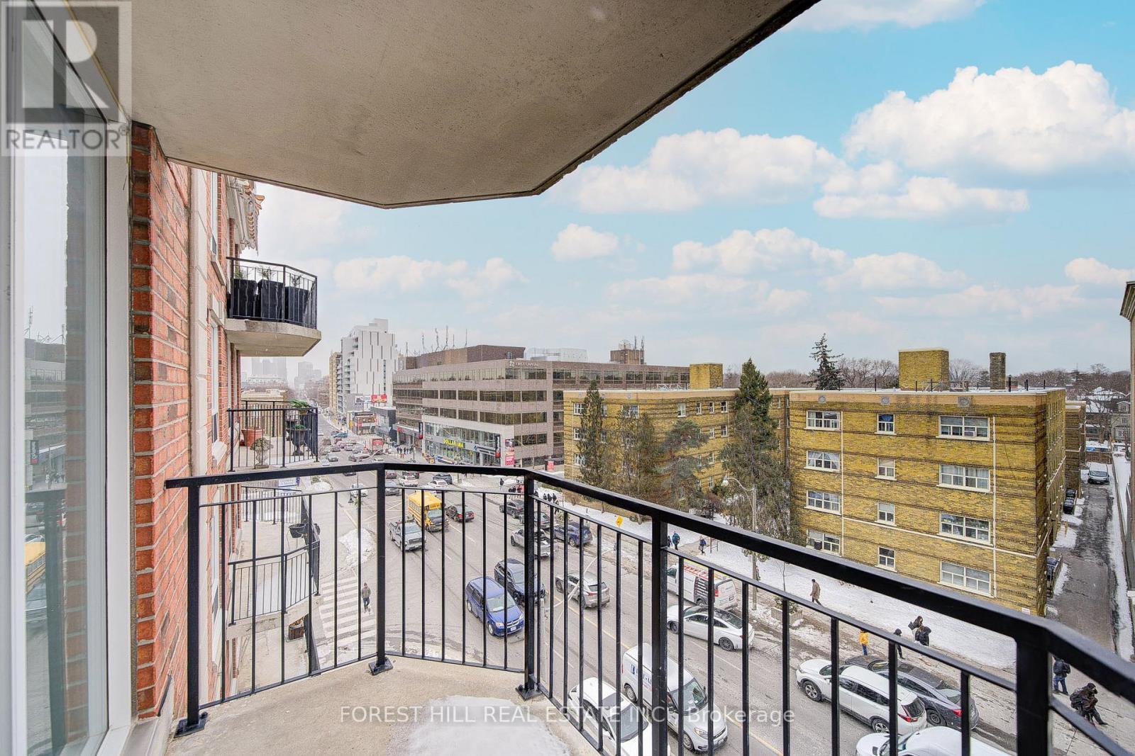 












505 - 18 WANLESS AVENUE

,
Toronto (Lawrence Park North),




Ontario
M4N3R9

