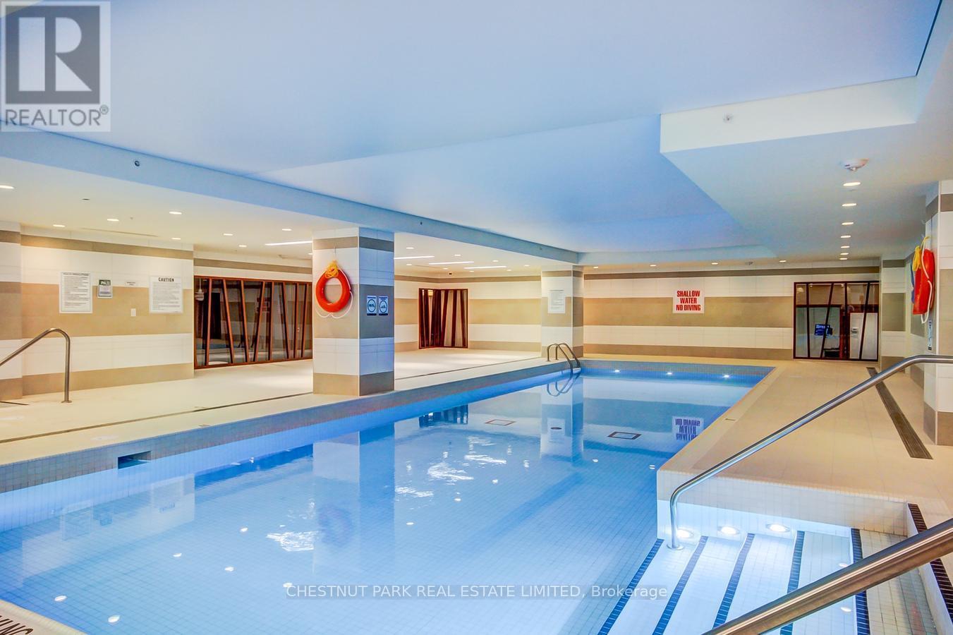 












75 FOXBAR ROAD

,
Toronto (Yonge-St. Clair),




Ontario
M4V2G5

