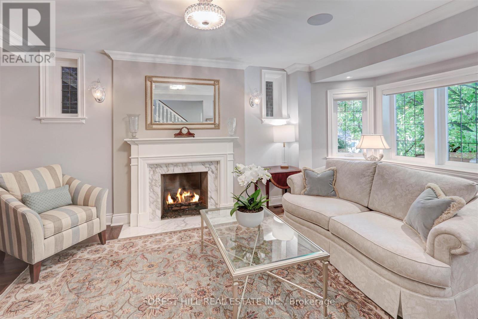 












465 SPADINA ROAD

,
Toronto (Forest Hill South),




Ontario
M5P2W5

