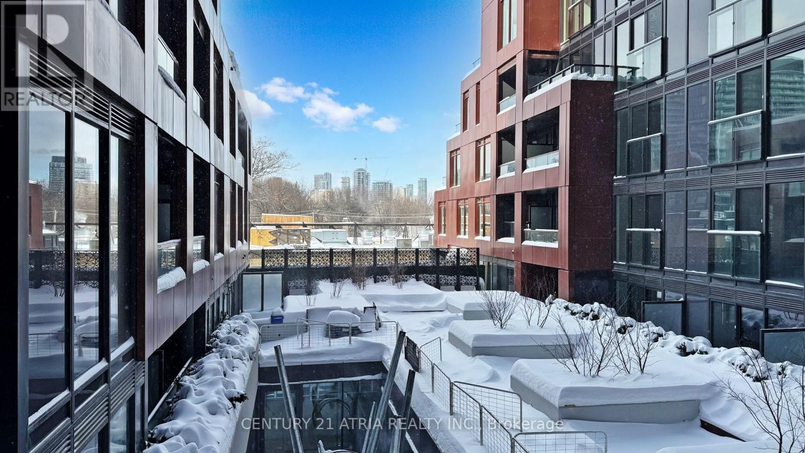 












343 - 28 EASTERN AVENUE

,
Toronto (Moss Park),




Ontario
M5A0Y2

