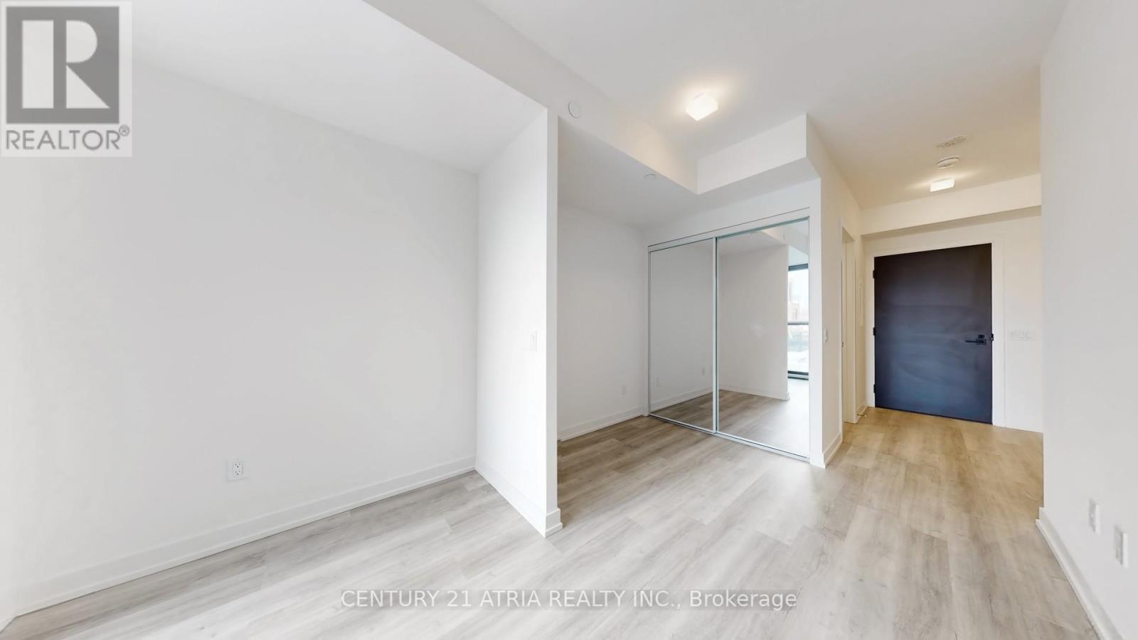 












343 - 28 EASTERN AVENUE

,
Toronto (Moss Park),




Ontario
M5A0Y2

