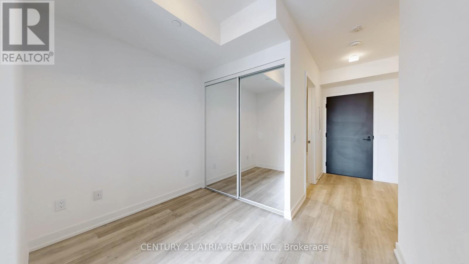 












343 - 28 EASTERN AVENUE

,
Toronto (Moss Park),




Ontario
M5A0Y2

