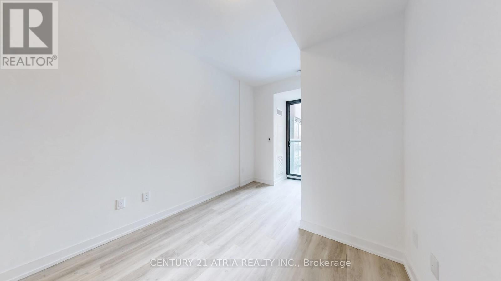 












343 - 28 EASTERN AVENUE

,
Toronto (Moss Park),




Ontario
M5A0Y2

