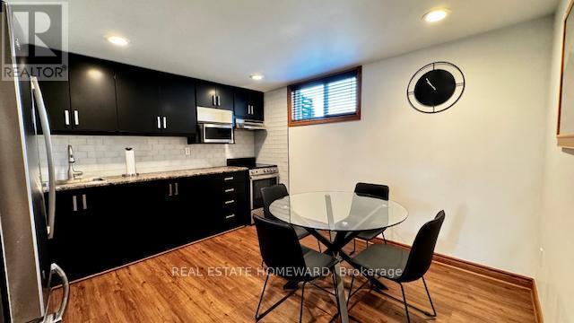












12 KENEWEN COURT

,
Toronto (Victoria Village),




Ontario
M4A1R8

