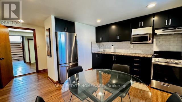 












12 KENEWEN COURT

,
Toronto (Victoria Village),




Ontario
M4A1R8

