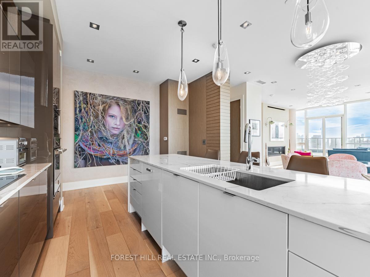 












PH2 - 181 BEDFORD ROAD

,
Toronto (Annex),




Ontario
M5R0C2

