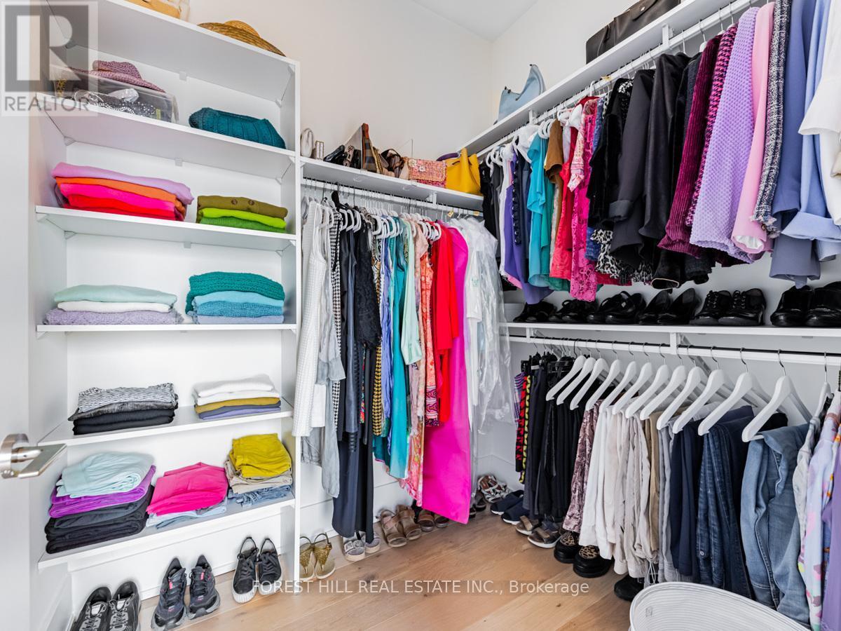 












PH2 - 181 BEDFORD ROAD

,
Toronto (Annex),




Ontario
M5R0C2

