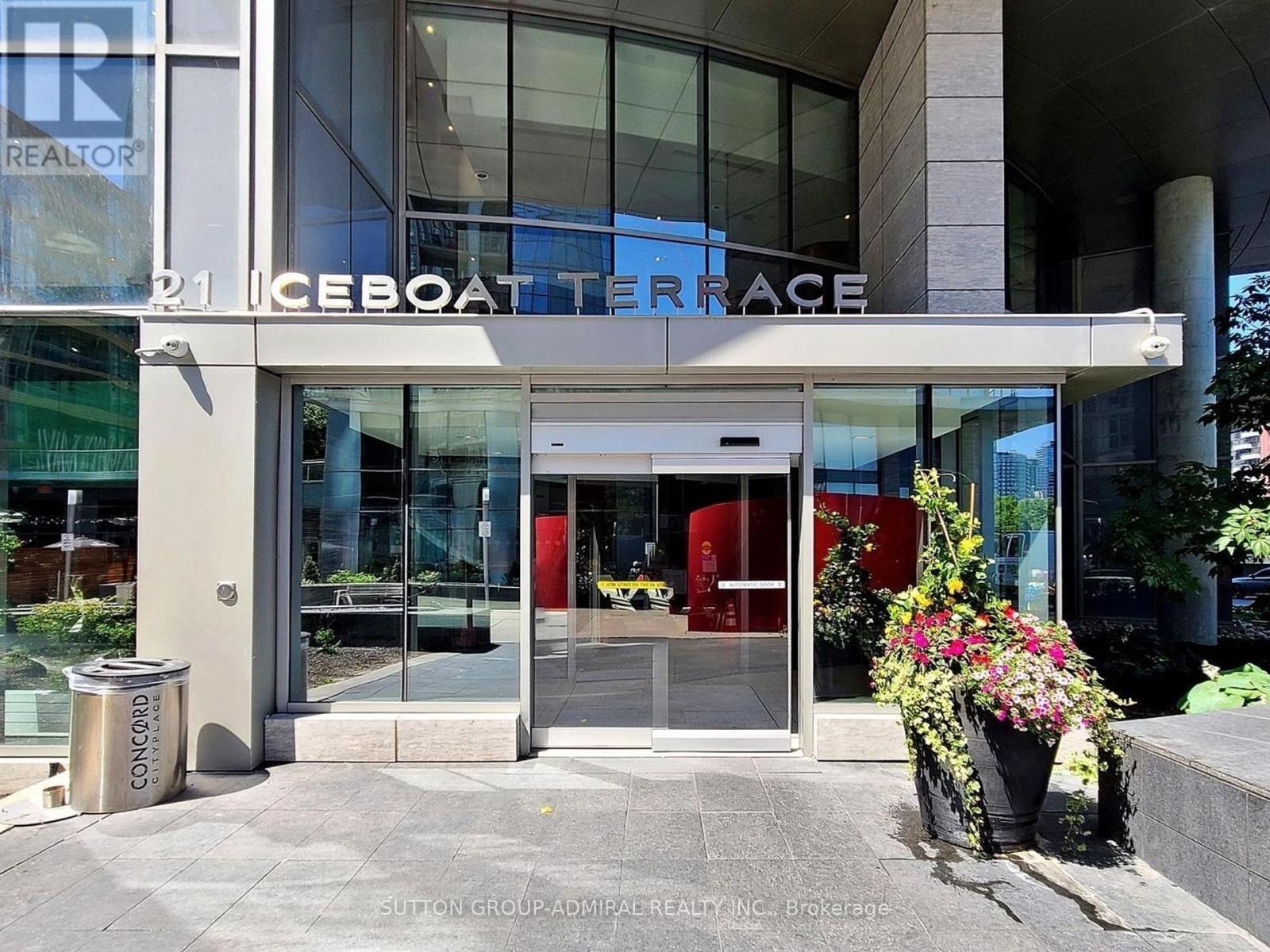 












1710 - 21 ICEBOAT TERRACE

,
Toronto (Waterfront Communities),




Ontario
M5V4A5

