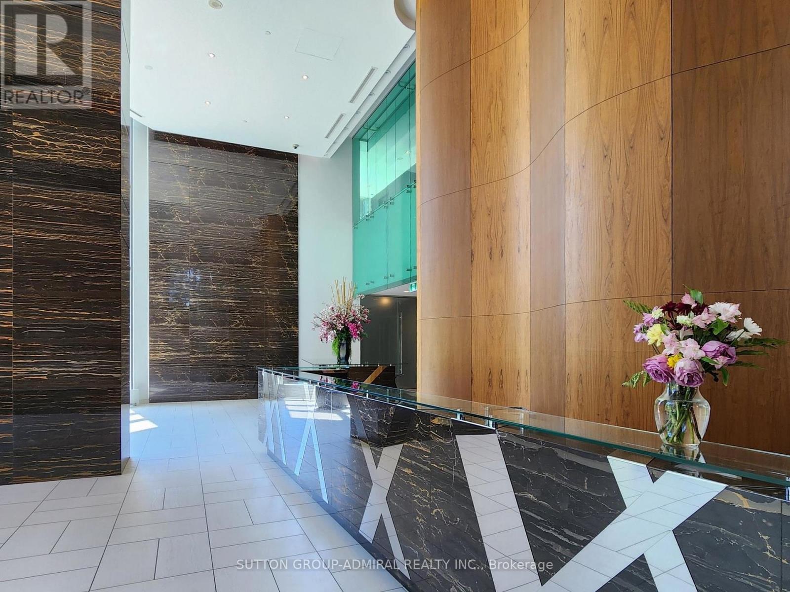 












1710 - 21 ICEBOAT TERRACE

,
Toronto (Waterfront Communities),




Ontario
M5V4A5

