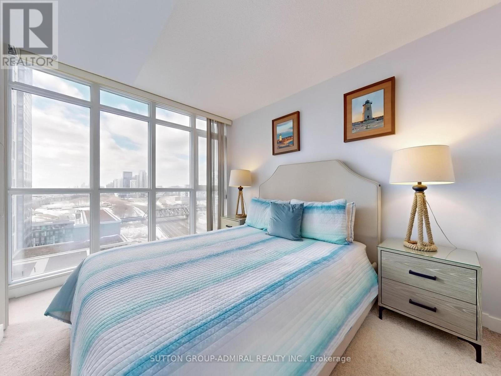 












1710 - 21 ICEBOAT TERRACE

,
Toronto (Waterfront Communities),




Ontario
M5V4A5

