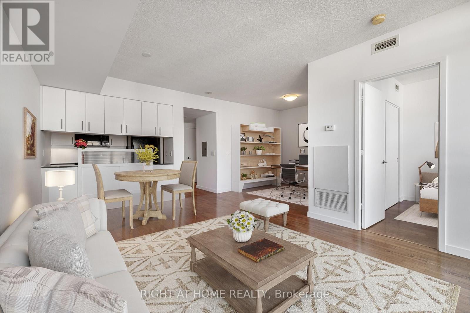 












2104 - 281 MUTUAL STREET

,
Toronto (Church-Yonge Corridor),




Ontario
M4Y3C4


