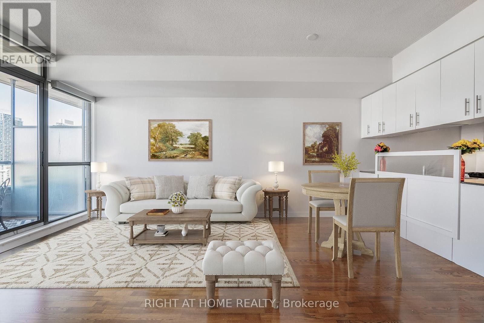 












2104 - 281 MUTUAL STREET

,
Toronto (Church-Yonge Corridor),




Ontario
M4Y3C4

