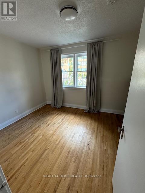 












227 SHEPPARD AVENUE W

,
Toronto (Lansing-Westgate),




Ontario
M2N1N2

