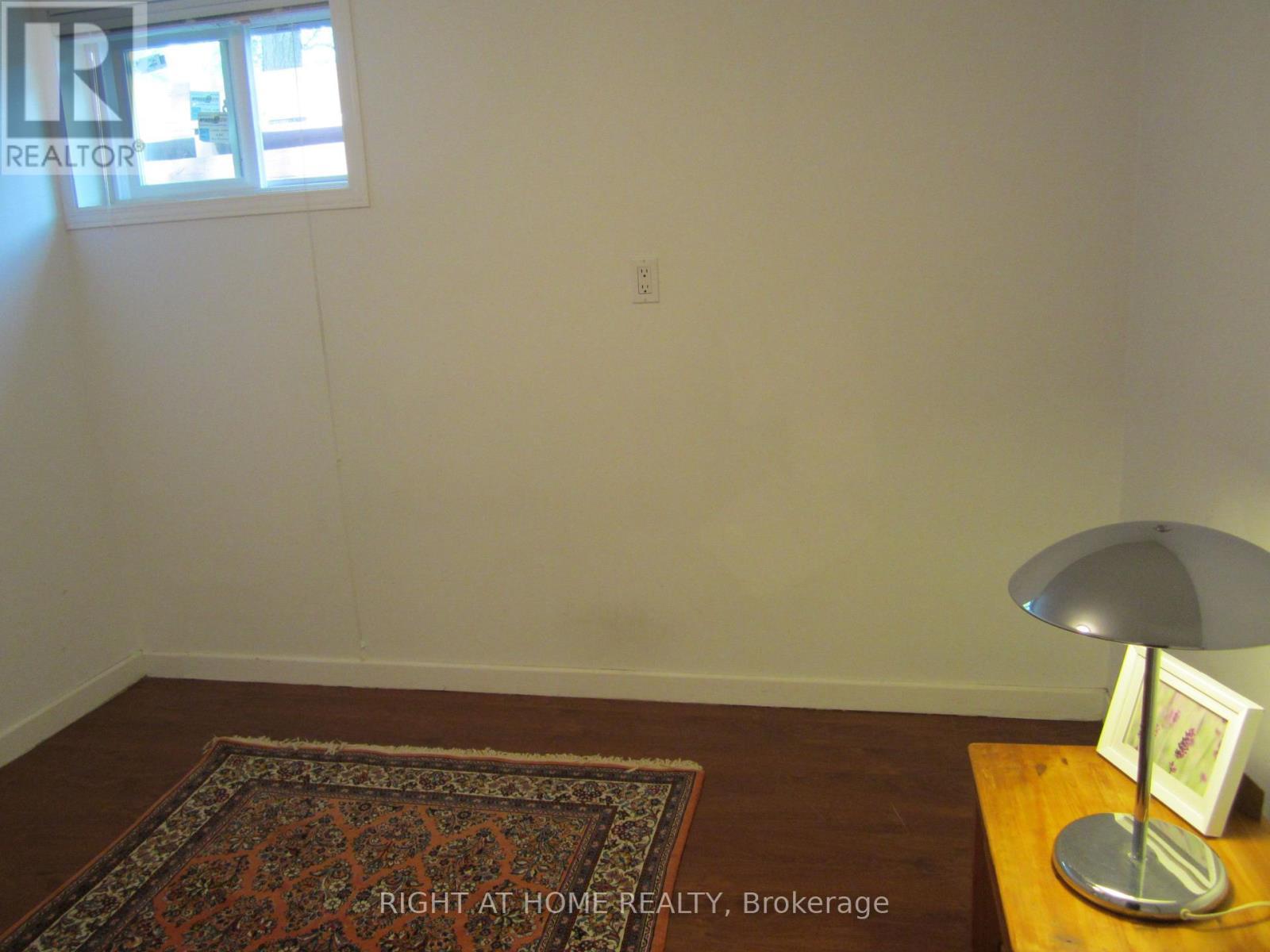 












BSMT - 194 HOMEWOOD AVENUE

,
Toronto (Newtonbrook West),




Ontario
M2M1K6

