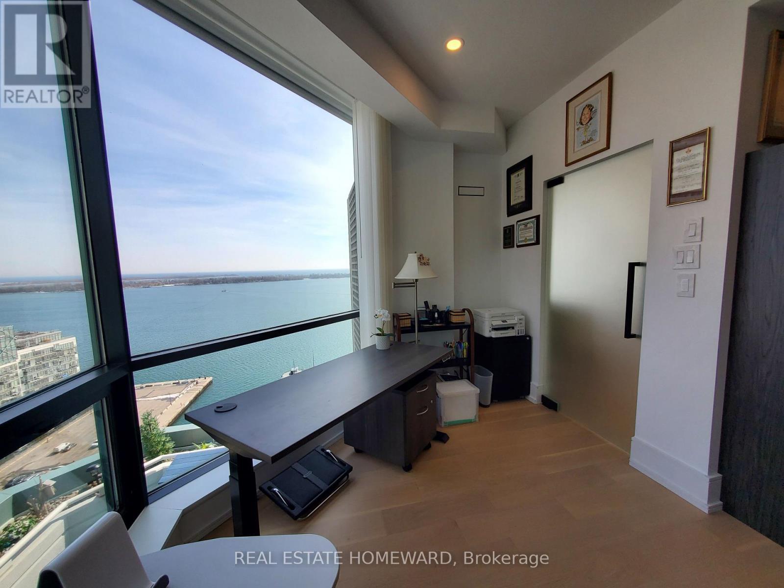 












PH2 - 10 QUEENS QUAY W

,
Toronto (Waterfront Communities),




Ontario
M5J2R9

