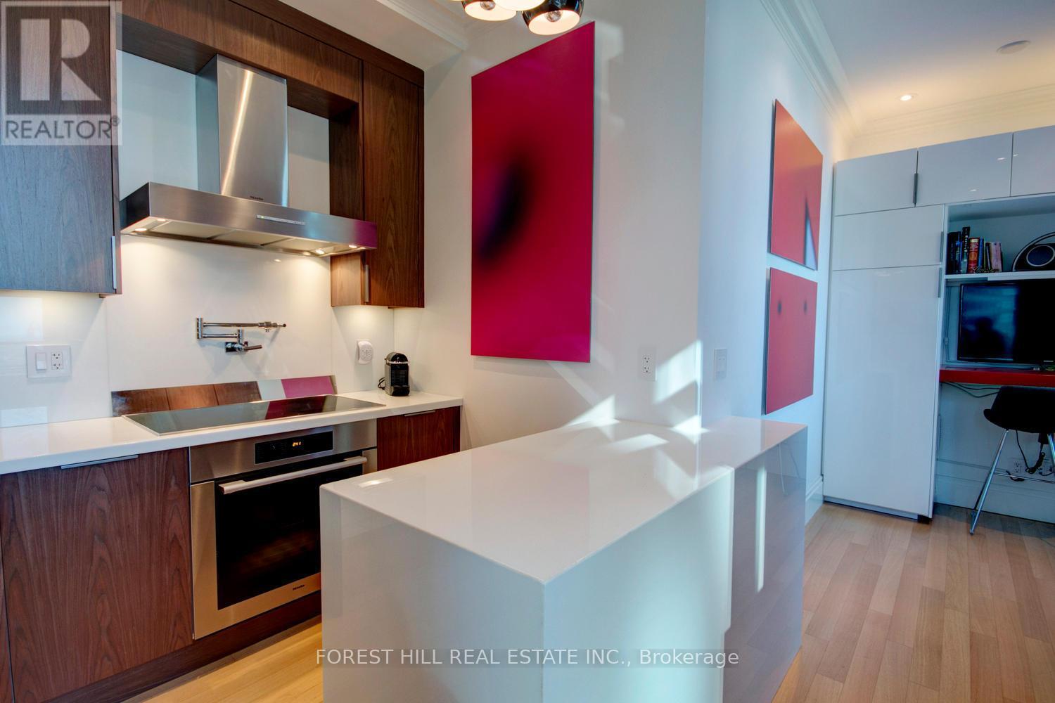 












3904 - 311 BAY STREET

,
Toronto (Bay Street Corridor),




Ontario
M5H4G5

