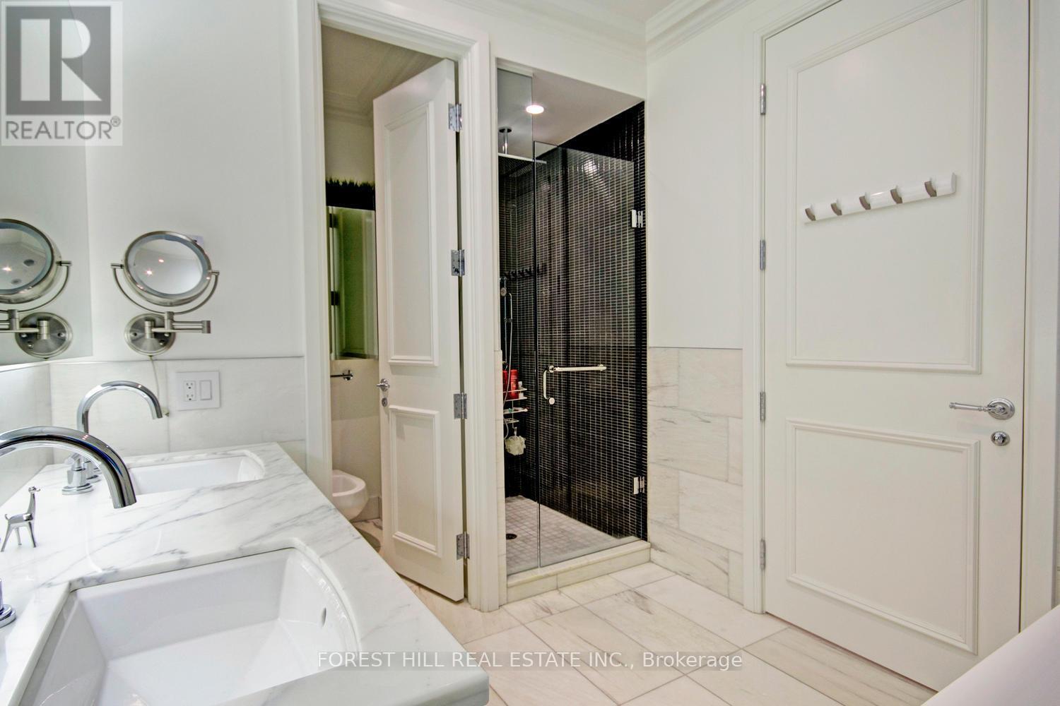 












3904 - 311 BAY STREET

,
Toronto (Bay Street Corridor),




Ontario
M5H4G5

