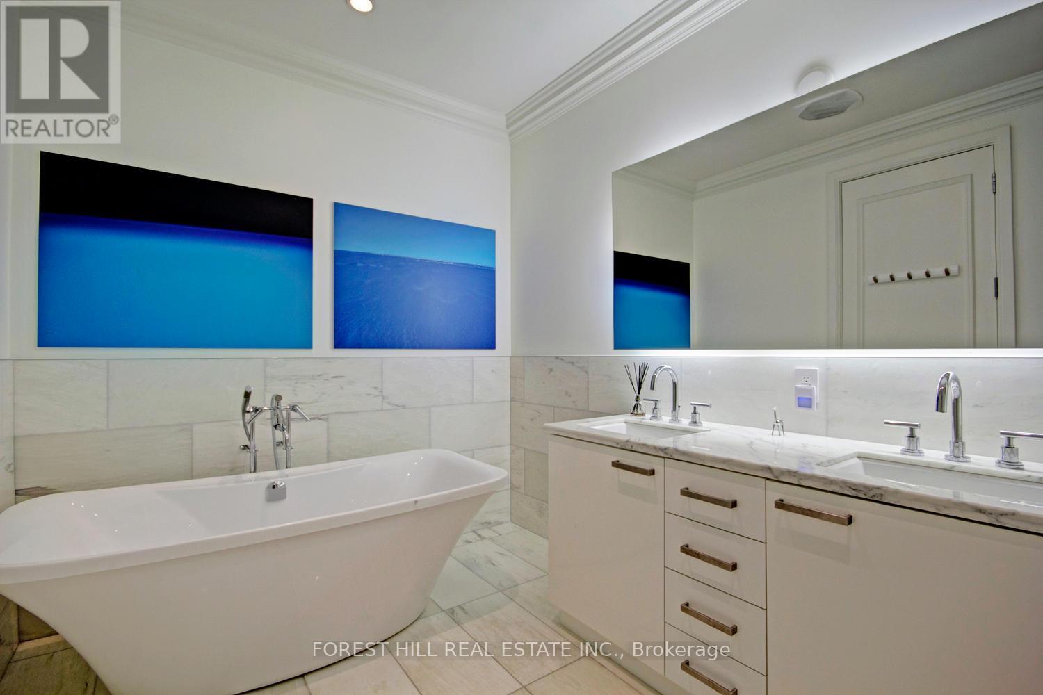 












3904 - 311 BAY STREET

,
Toronto (Bay Street Corridor),




Ontario
M5H4G5

