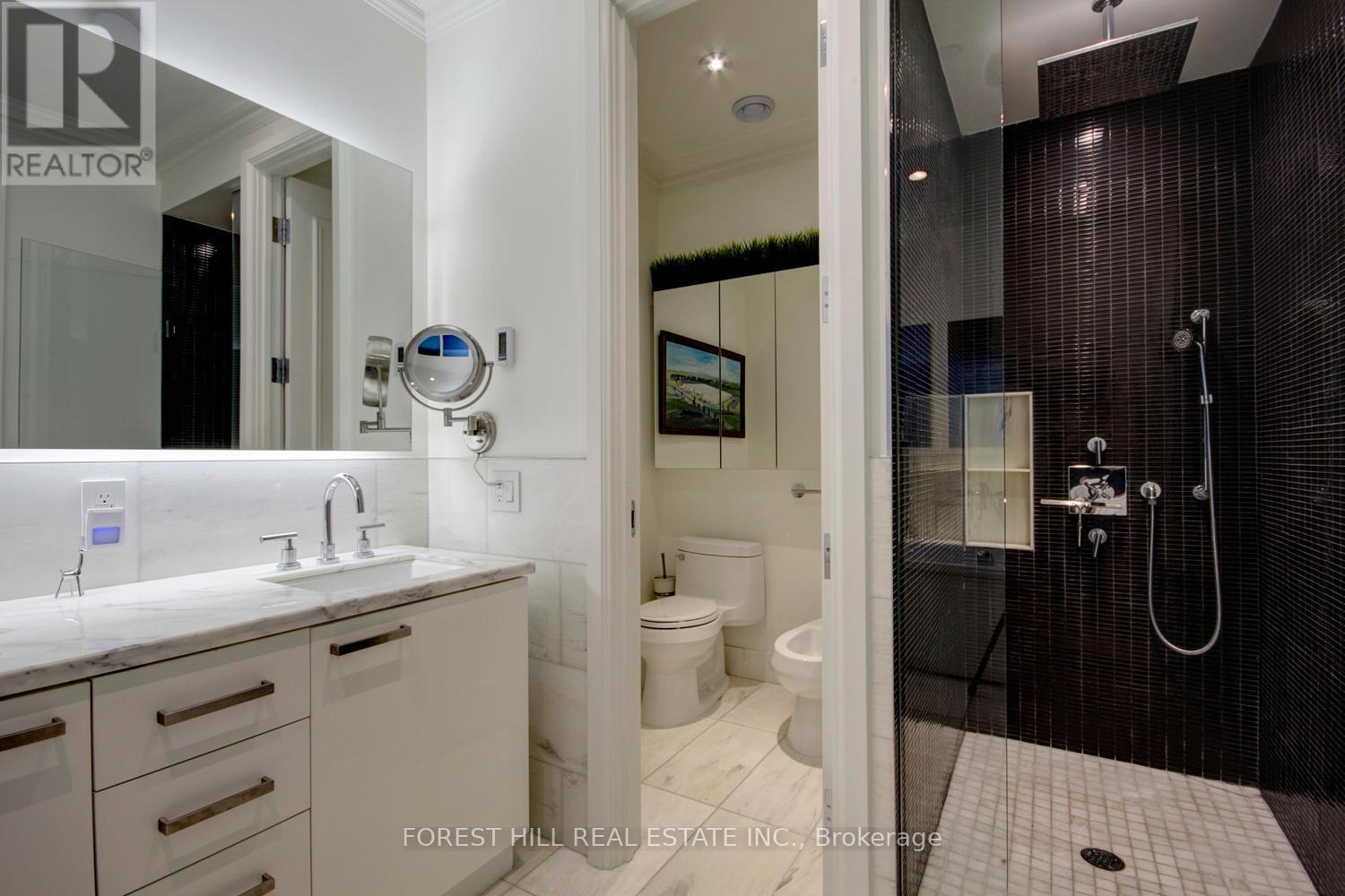 












3904 - 311 BAY STREET

,
Toronto (Bay Street Corridor),




Ontario
M5H4G5


