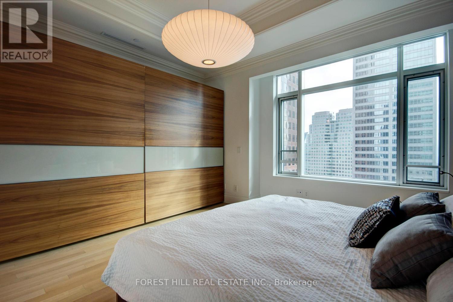 












3904 - 311 BAY STREET

,
Toronto (Bay Street Corridor),




Ontario
M5H4G5

