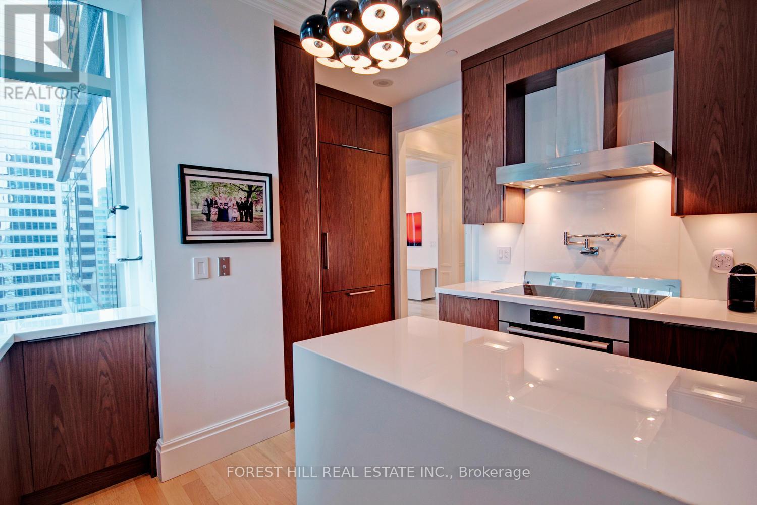 












3904 - 311 BAY STREET

,
Toronto (Bay Street Corridor),




Ontario
M5H4G5

