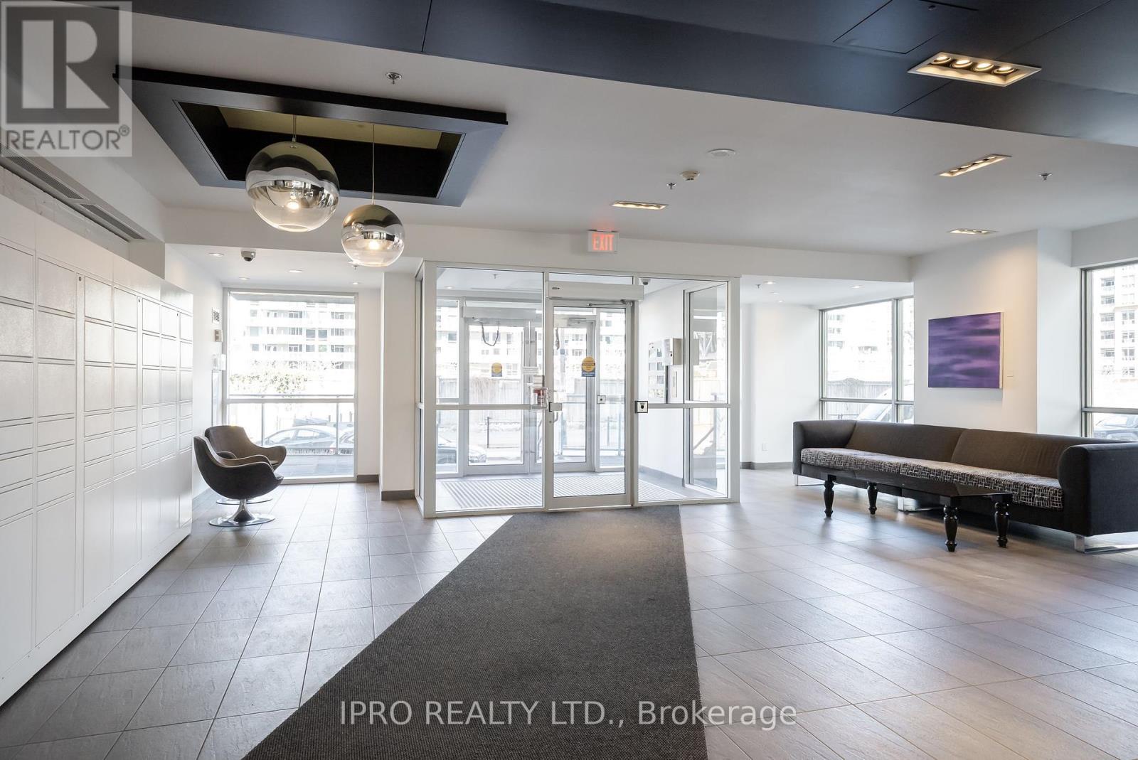 












1511 - 100 WESTERN BATTERY ROAD

,
Toronto (Niagara),




Ontario
M6K3S2

