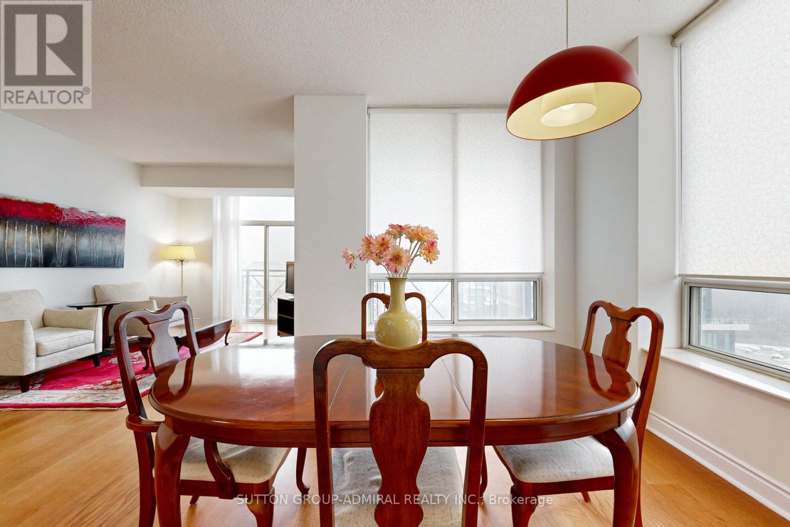 












1502 - 1101 LESLIE STREET

,
Toronto (Banbury-Don Mills),




Ontario
M3C4G3

