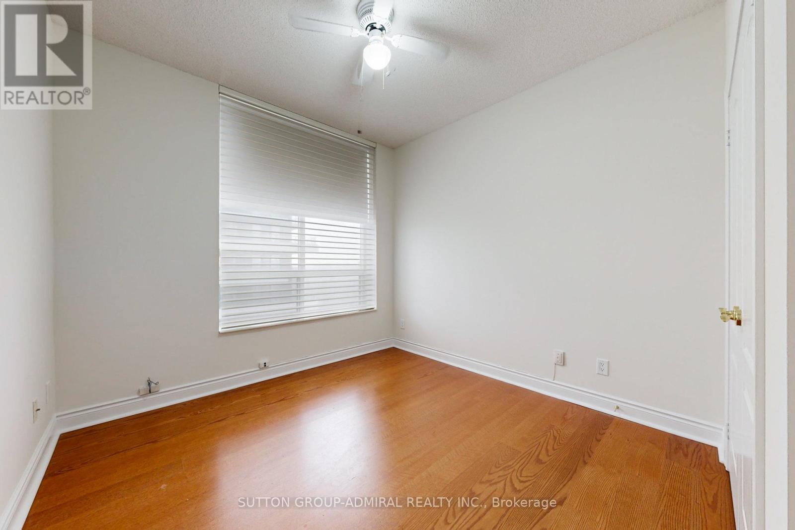 












1502 - 1101 LESLIE STREET

,
Toronto (Banbury-Don Mills),




Ontario
M3C4G3


