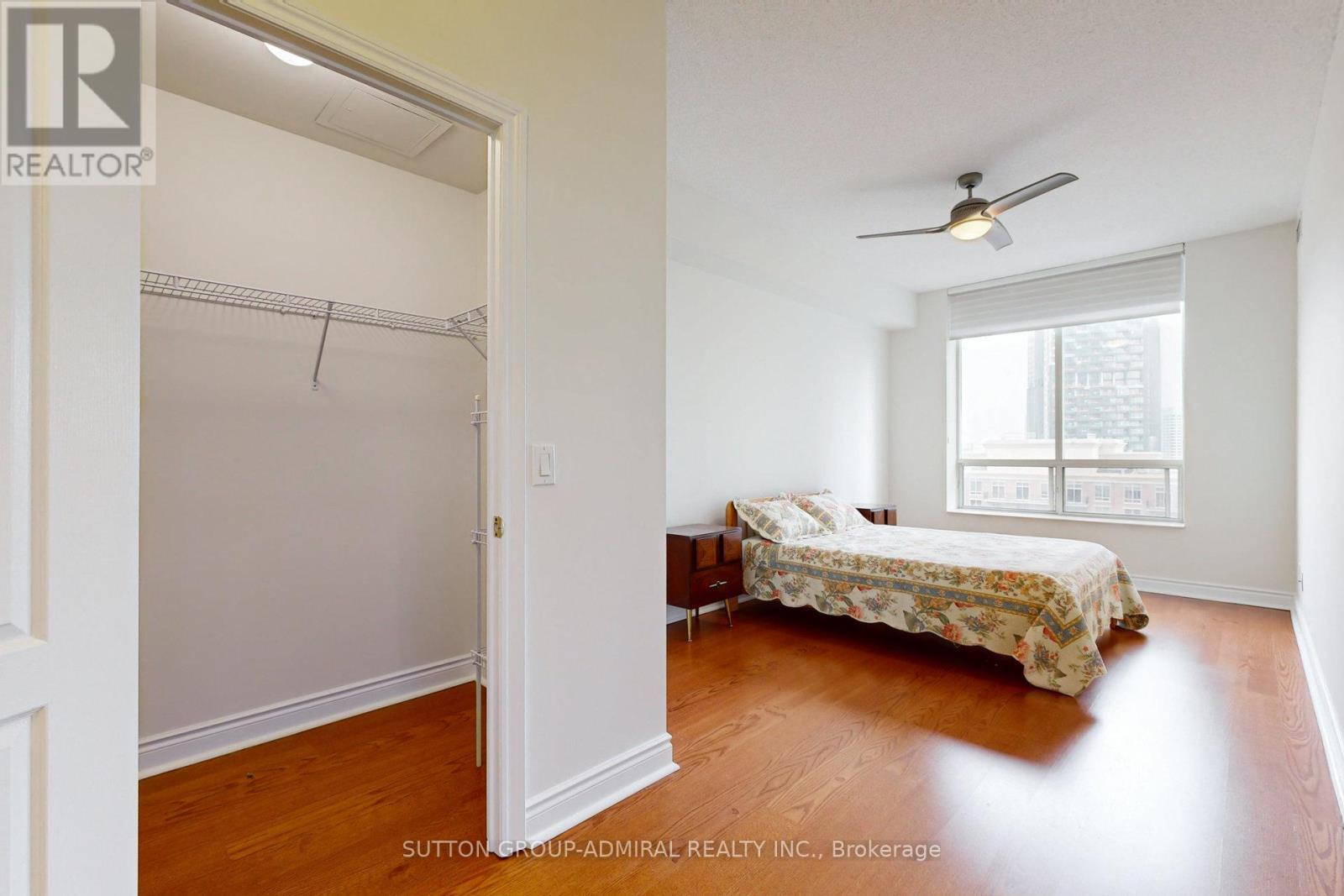 












1502 - 1101 LESLIE STREET

,
Toronto (Banbury-Don Mills),




Ontario
M3C4G3

