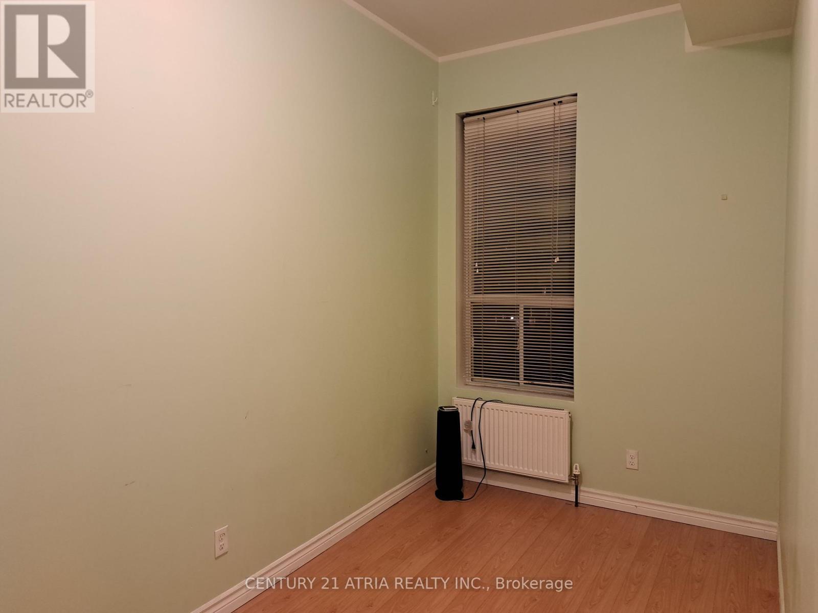 












302 - 366 COLLEGE STREET

,
Toronto (Kensington-Chinatown),




Ontario
M5T1S6

