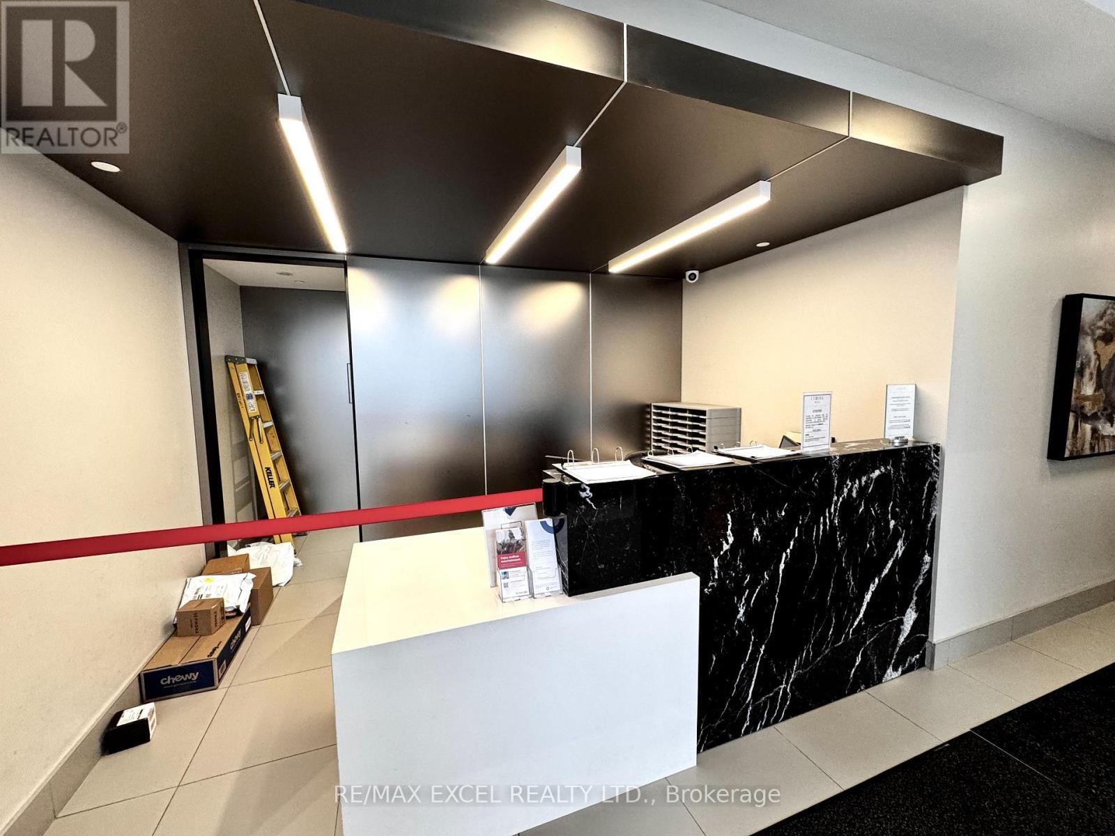 












A03 - 36 FOREST MANOR ROAD

,
Toronto (Henry Farm),




Ontario
M2J1M5

